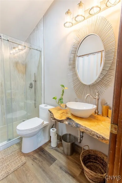 230 Delhi Street, Syracuse, New York 13203, Syracuse, New York 13203, 2 Bedrooms Bedrooms, 5 Rooms Rooms,1 BathroomBathrooms,Residential,For Sale,230 Delhi Street, Syracuse, New York 13203,0,S1646873