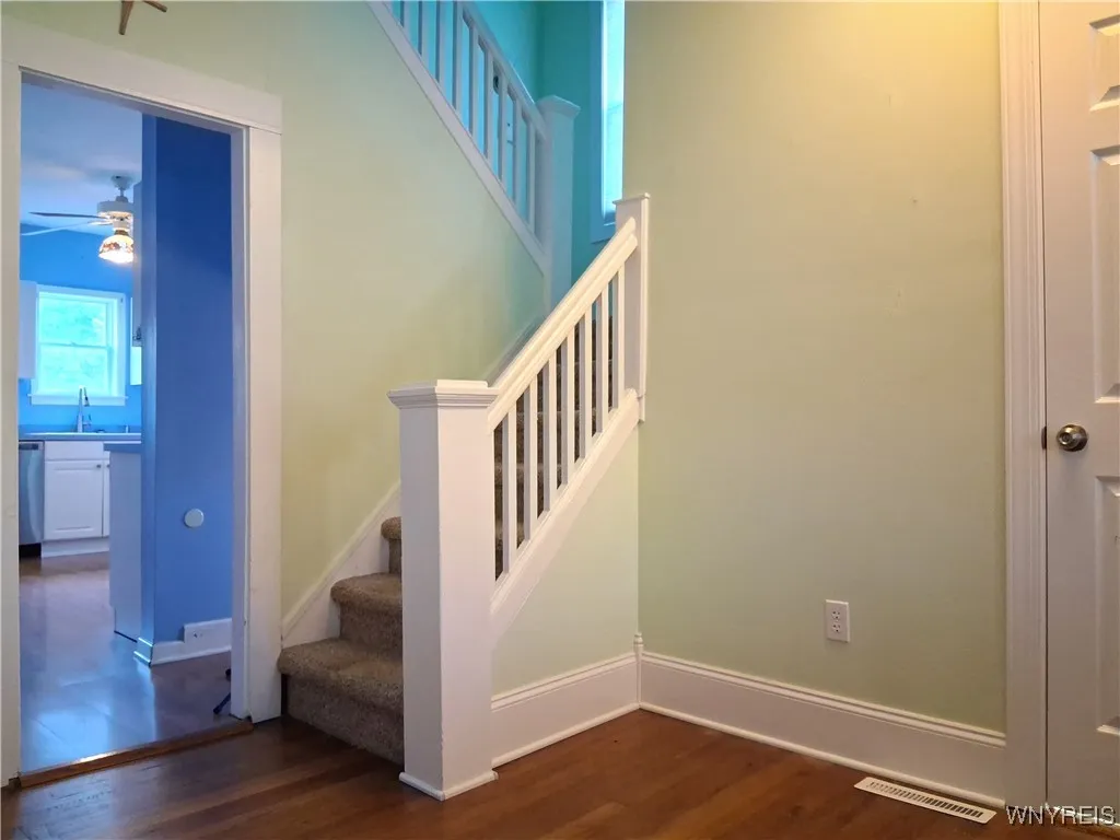 417 Abbott Road, Buffalo, New York 14220, Buffalo, New York 14220, 3 Bedrooms Bedrooms, 6 Rooms Rooms,2 BathroomsBathrooms,Residential,For Sale,417 Abbott Road, Buffalo, New York 14220,0,B1648347