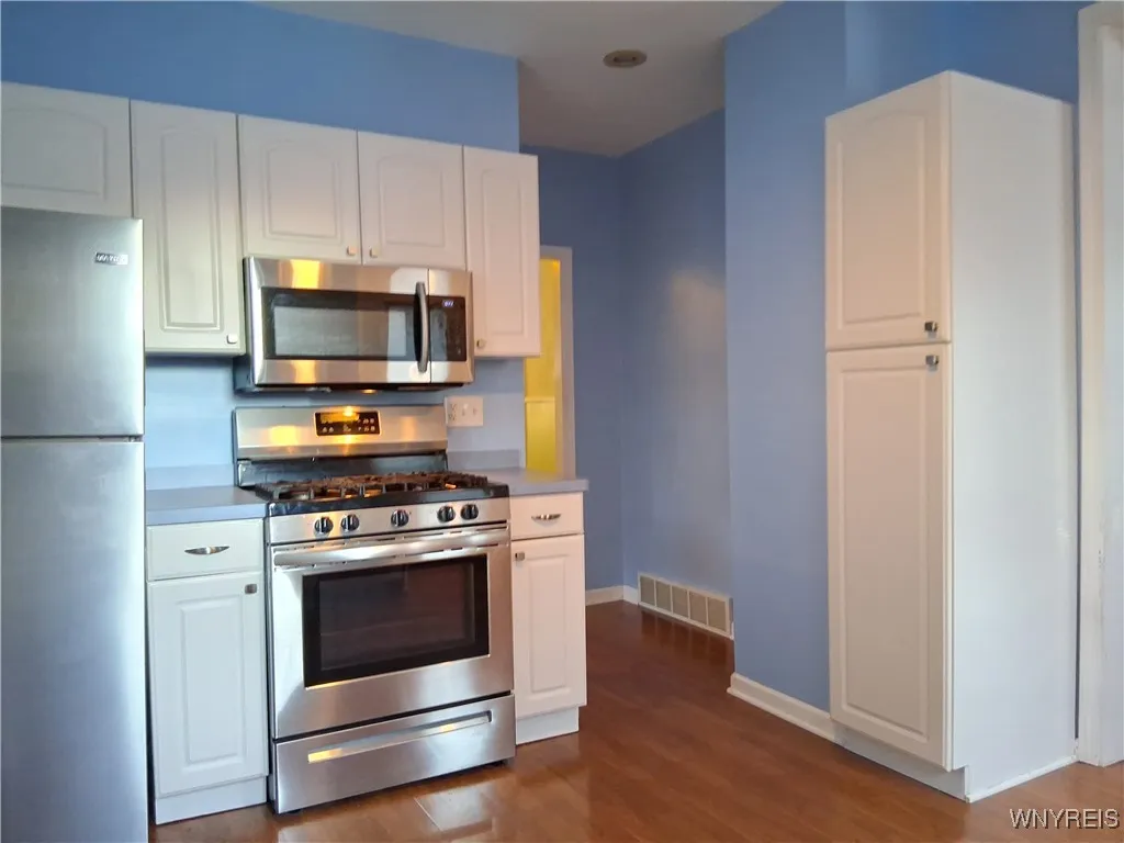 417 Abbott Road, Buffalo, New York 14220, Buffalo, New York 14220, 3 Bedrooms Bedrooms, 6 Rooms Rooms,2 BathroomsBathrooms,Residential,For Sale,417 Abbott Road, Buffalo, New York 14220,0,B1648347