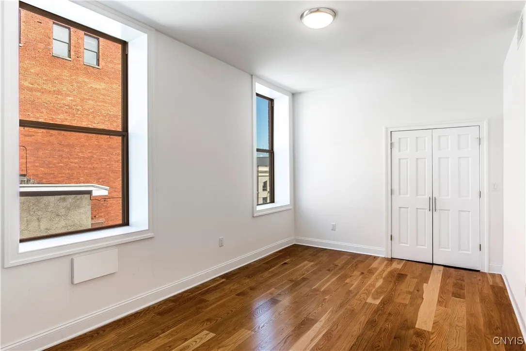 221 Elizabeth Street 2, Utica, New York 13501, Utica, New York 13501, 2 Bedrooms Bedrooms, 5 Rooms Rooms,1 BathroomBathrooms,Residential Lease,For Rent,221 Elizabeth Street 2, Utica, New York 13501,0,S1649580