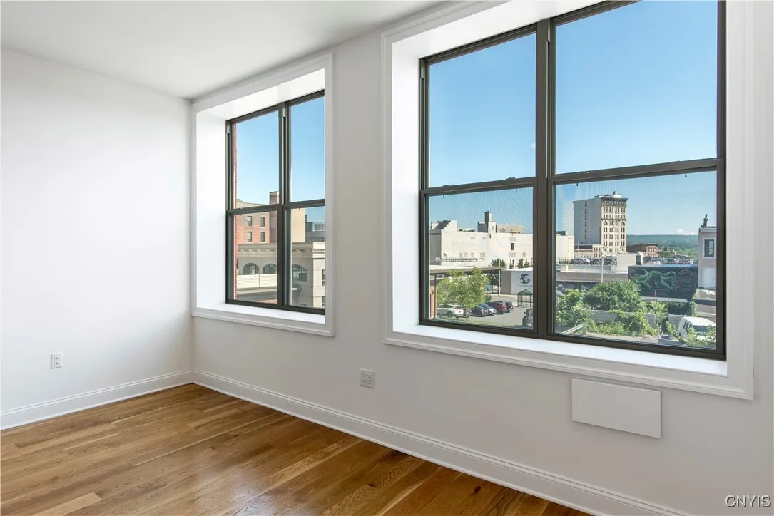 221 Elizabeth Street 2, Utica, New York 13501, Utica, New York 13501, 2 Bedrooms Bedrooms, 5 Rooms Rooms,1 BathroomBathrooms,Residential Lease,For Rent,221 Elizabeth Street 2, Utica, New York 13501,0,S1649580