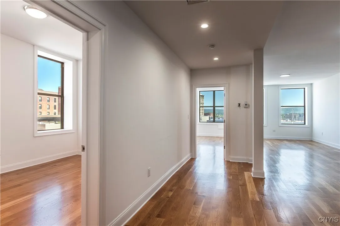 221 Elizabeth Street 2, Utica, New York 13501, Utica, New York 13501, 2 Bedrooms Bedrooms, 5 Rooms Rooms,1 BathroomBathrooms,Residential Lease,For Rent,221 Elizabeth Street 2, Utica, New York 13501,0,S1649580