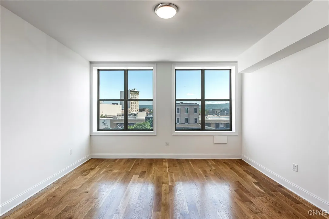 221 Elizabeth Street 2, Utica, New York 13501, Utica, New York 13501, 2 Bedrooms Bedrooms, 5 Rooms Rooms,1 BathroomBathrooms,Residential Lease,For Rent,221 Elizabeth Street 2, Utica, New York 13501,0,S1649580