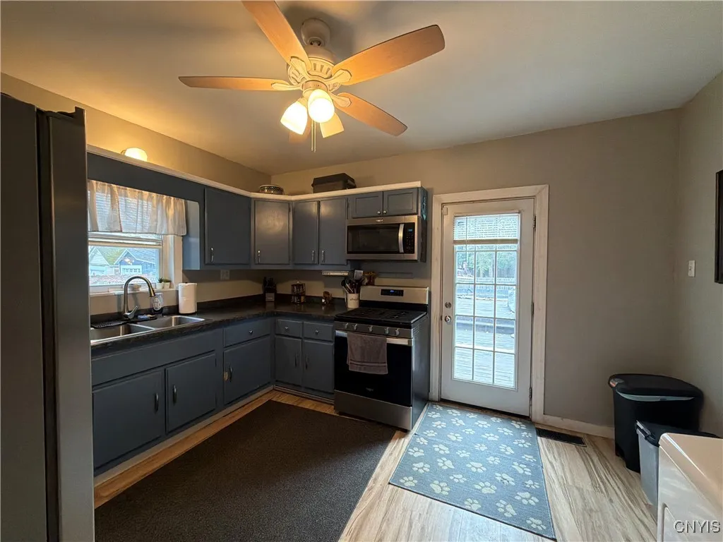 232 West Street, Oneida, New York 13421, Oneida, New York 13421, 4 Bedrooms Bedrooms, 10 Rooms Rooms,1 BathroomBathrooms,Residential,For Sale,232 West Street, Oneida, New York 13421,0,S1649523