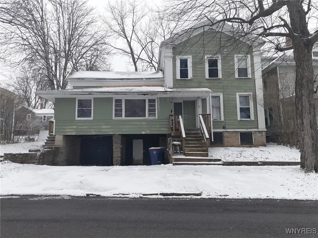58 Genesee Street, Lockport City, New York 14094, Lockport City, New York 14094, 7 Bedrooms Bedrooms, ,2 BathroomsBathrooms,Residential,For Sale,58 Genesee Street, Lockport City, New York 14094,0,B1644519