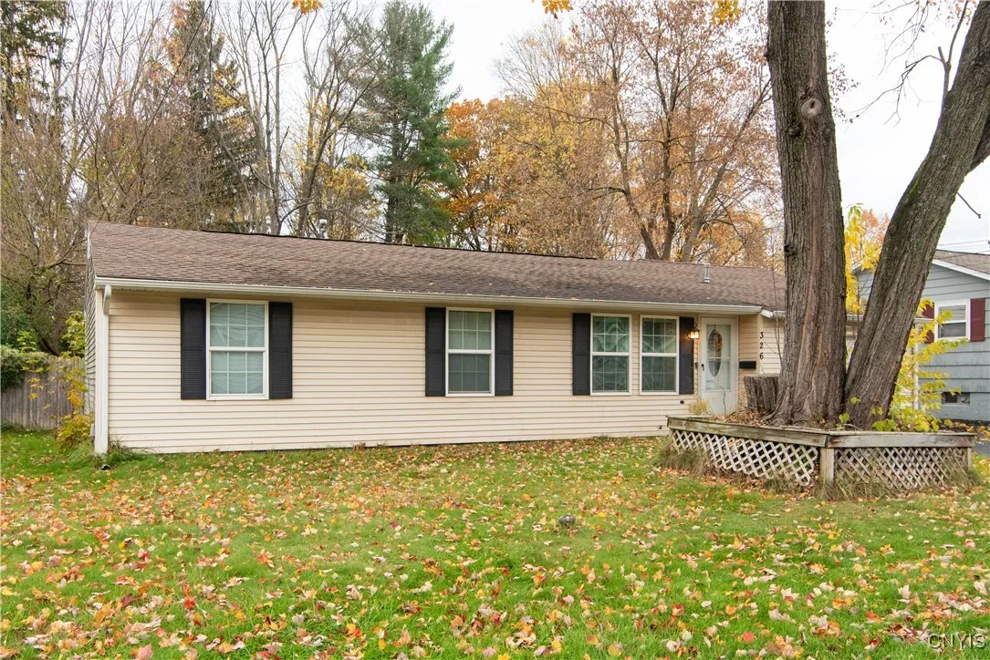 326 Shaver Avenue, Clay, New York 13212, Clay, New York 13212, 3 Bedrooms Bedrooms, 5 Rooms Rooms,1 BathroomBathrooms,Residential,For Sale,326 Shaver Avenue, Clay, New York 13212,0,S1649147