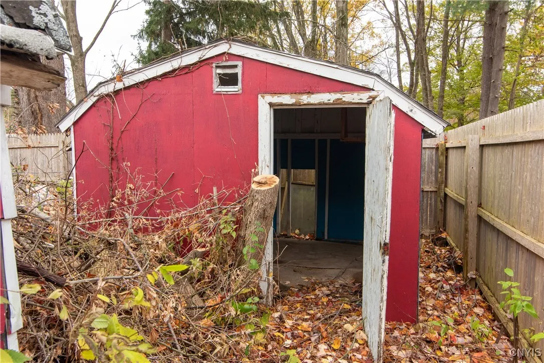 326 Shaver Avenue, Clay, New York 13212, Clay, New York 13212, 3 Bedrooms Bedrooms, 5 Rooms Rooms,1 BathroomBathrooms,Residential,For Sale,326 Shaver Avenue, Clay, New York 13212,0,S1649147