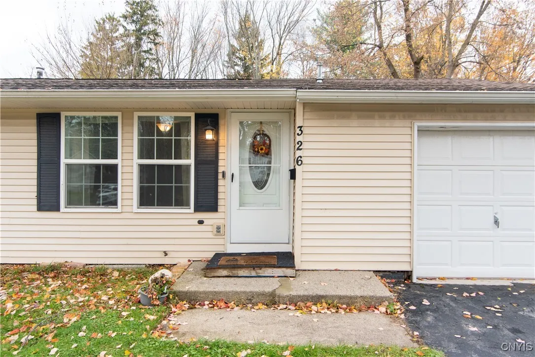 326 Shaver Avenue, Clay, New York 13212, Clay, New York 13212, 3 Bedrooms Bedrooms, 5 Rooms Rooms,1 BathroomBathrooms,Residential,For Sale,326 Shaver Avenue, Clay, New York 13212,0,S1649147