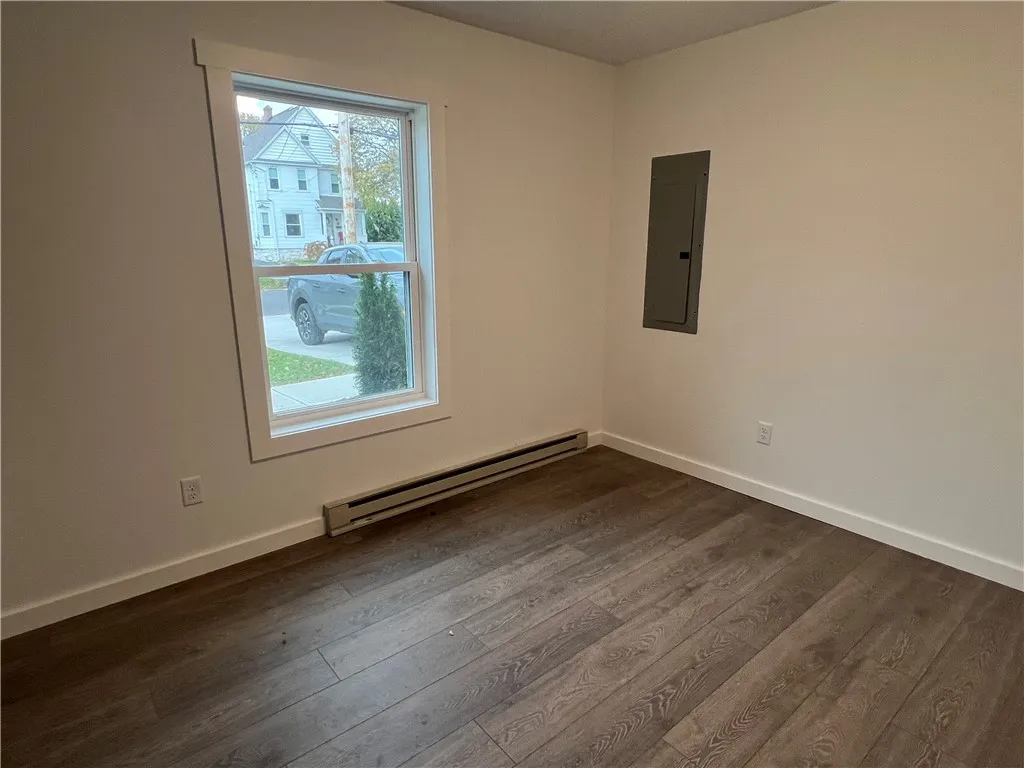 120 Cottage Street A, Auburn, New York 13021, Auburn, New York 13021, 2 Bedrooms Bedrooms, 5 Rooms Rooms,1 BathroomBathrooms,Residential,For Sale,120 Cottage Street A, Auburn, New York 13021,0,R1649619