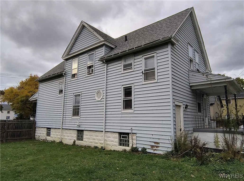 623 Hopkins Street, Buffalo, New York 14220, Buffalo, New York 14220, 4 Bedrooms Bedrooms, 8 Rooms Rooms,1 BathroomBathrooms,Residential,For Sale,623 Hopkins Street, Buffalo, New York 14220,0,B1649333