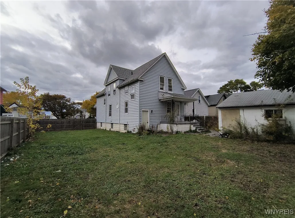 623 Hopkins Street, Buffalo, New York 14220, Buffalo, New York 14220, 4 Bedrooms Bedrooms, 8 Rooms Rooms,1 BathroomBathrooms,Residential,For Sale,623 Hopkins Street, Buffalo, New York 14220,0,B1649333