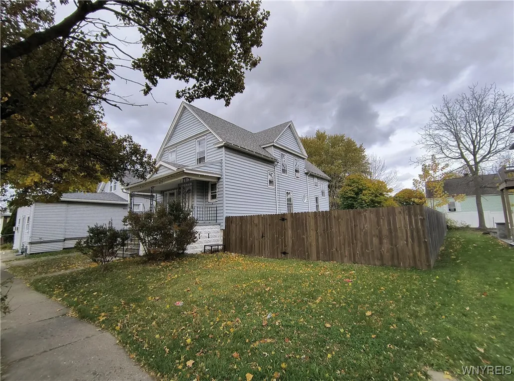 623 Hopkins Street, Buffalo, New York 14220, Buffalo, New York 14220, 4 Bedrooms Bedrooms, 8 Rooms Rooms,1 BathroomBathrooms,Residential,For Sale,623 Hopkins Street, Buffalo, New York 14220,0,B1649333