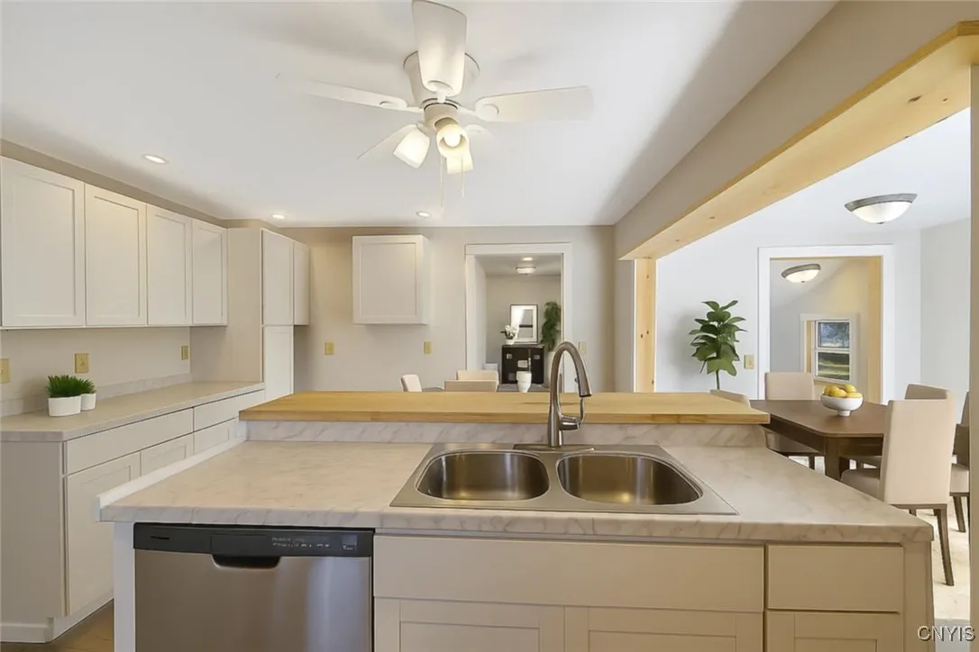 4 Maple Avenue, Lenox, New York 13032, Lenox, New York 13032, 3 Bedrooms Bedrooms, 8 Rooms Rooms,2 BathroomsBathrooms,Residential,For Sale,4 Maple Avenue, Lenox, New York 13032,0,S1649151