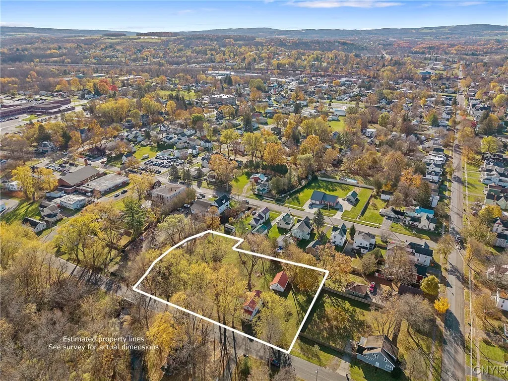 4 Maple Avenue, Lenox, New York 13032, Lenox, New York 13032, 3 Bedrooms Bedrooms, 8 Rooms Rooms,2 BathroomsBathrooms,Residential,For Sale,4 Maple Avenue, Lenox, New York 13032,0,S1649151