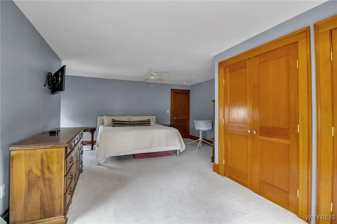 7196 Ward Road, Wheatfield, New York 14120, Wheatfield, New York 14120, 3 Bedrooms Bedrooms, 10 Rooms Rooms,1 BathroomBathrooms,Residential,For Sale,7196 Ward Road, Wheatfield, New York 14120,0,B1649597