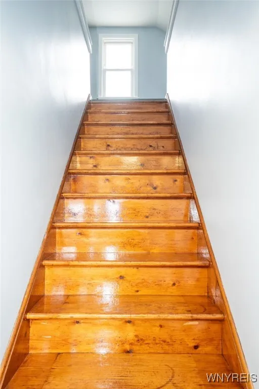 42 Carol Drive, Cheektowaga, New York 14215, Cheektowaga, New York 14215, 3 Bedrooms Bedrooms, 6 Rooms Rooms,1 BathroomBathrooms,Residential,For Sale,42 Carol Drive, Cheektowaga, New York 14215,0,B1649453