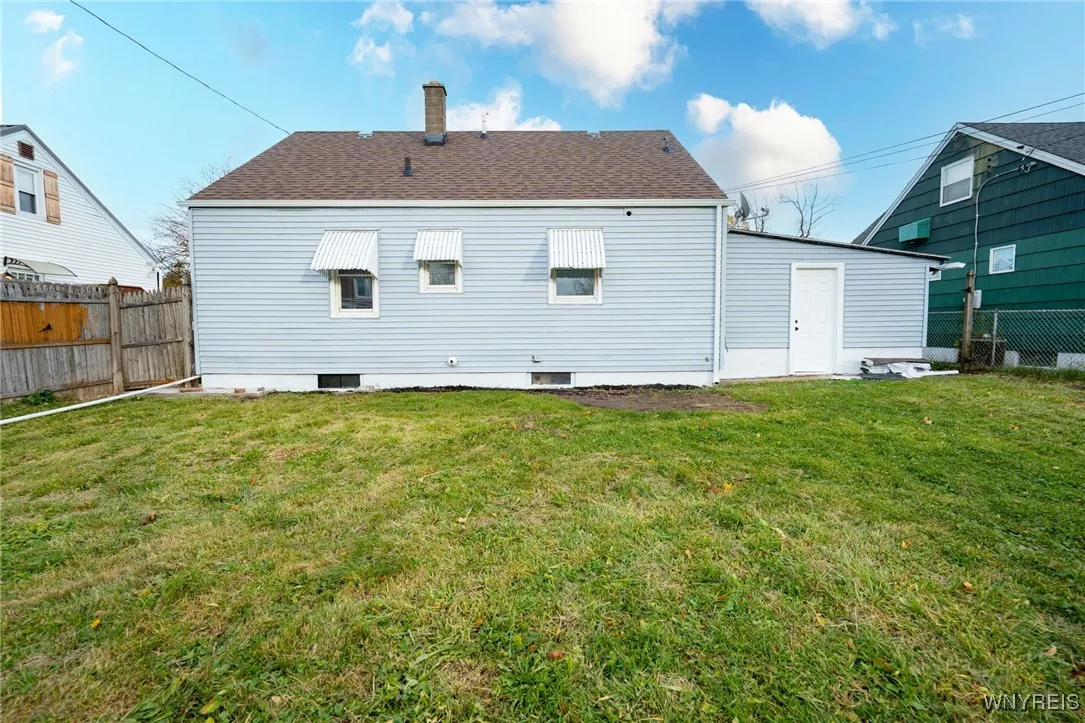 42 Carol Drive, Cheektowaga, New York 14215, Cheektowaga, New York 14215, 3 Bedrooms Bedrooms, 6 Rooms Rooms,1 BathroomBathrooms,Residential,For Sale,42 Carol Drive, Cheektowaga, New York 14215,0,B1649453