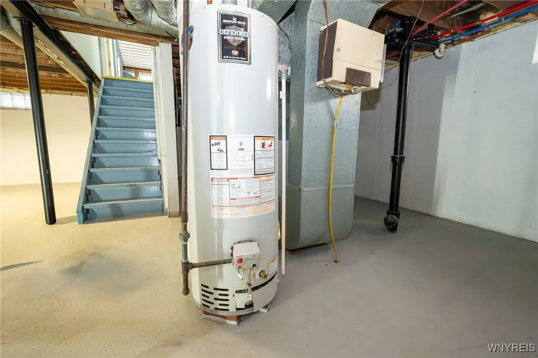 42 Carol Drive, Cheektowaga, New York 14215, Cheektowaga, New York 14215, 3 Bedrooms Bedrooms, 6 Rooms Rooms,1 BathroomBathrooms,Residential,For Sale,42 Carol Drive, Cheektowaga, New York 14215,0,B1649453