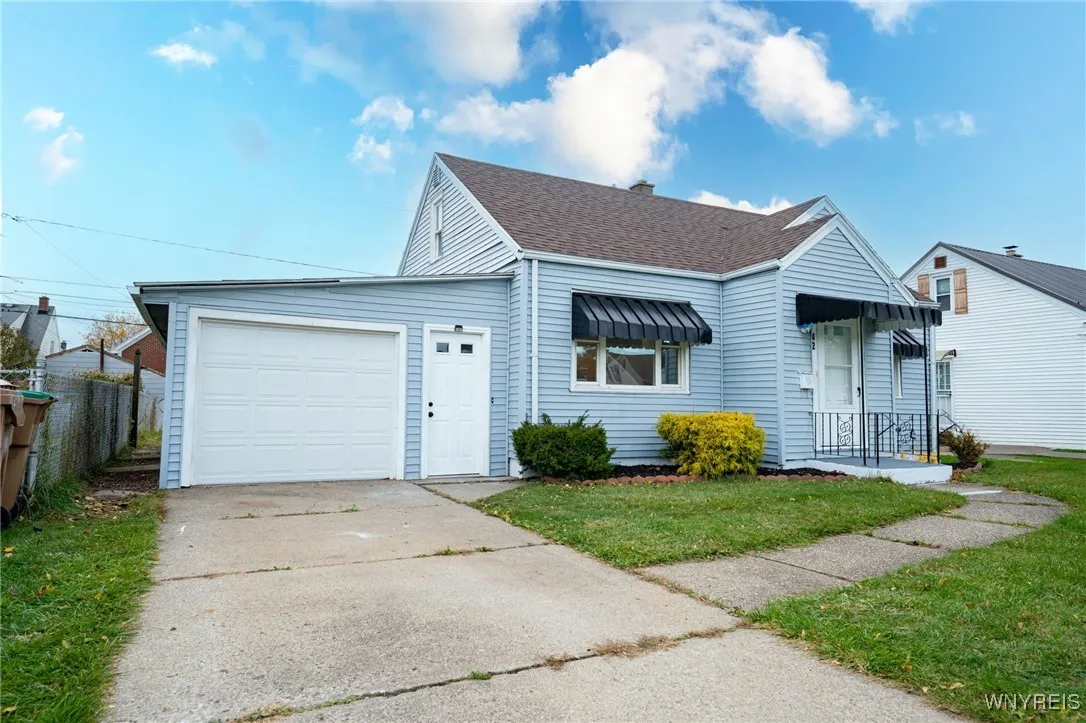 42 Carol Drive, Cheektowaga, New York 14215, Cheektowaga, New York 14215, 3 Bedrooms Bedrooms, 6 Rooms Rooms,1 BathroomBathrooms,Residential,For Sale,42 Carol Drive, Cheektowaga, New York 14215,0,B1649453