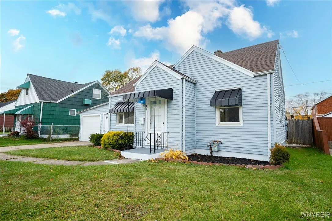 42 Carol Drive, Cheektowaga, New York 14215, Cheektowaga, New York 14215, 3 Bedrooms Bedrooms, 6 Rooms Rooms,1 BathroomBathrooms,Residential,For Sale,42 Carol Drive, Cheektowaga, New York 14215,0,B1649453