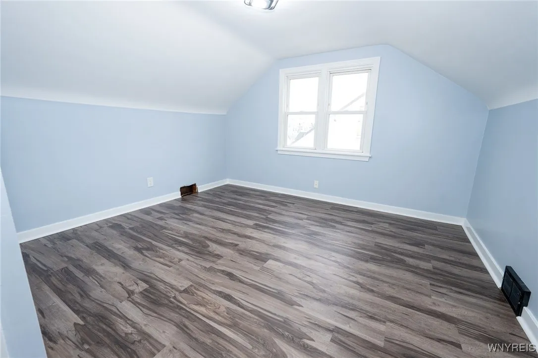 42 Carol Drive, Cheektowaga, New York 14215, Cheektowaga, New York 14215, 3 Bedrooms Bedrooms, 6 Rooms Rooms,1 BathroomBathrooms,Residential,For Sale,42 Carol Drive, Cheektowaga, New York 14215,0,B1649453