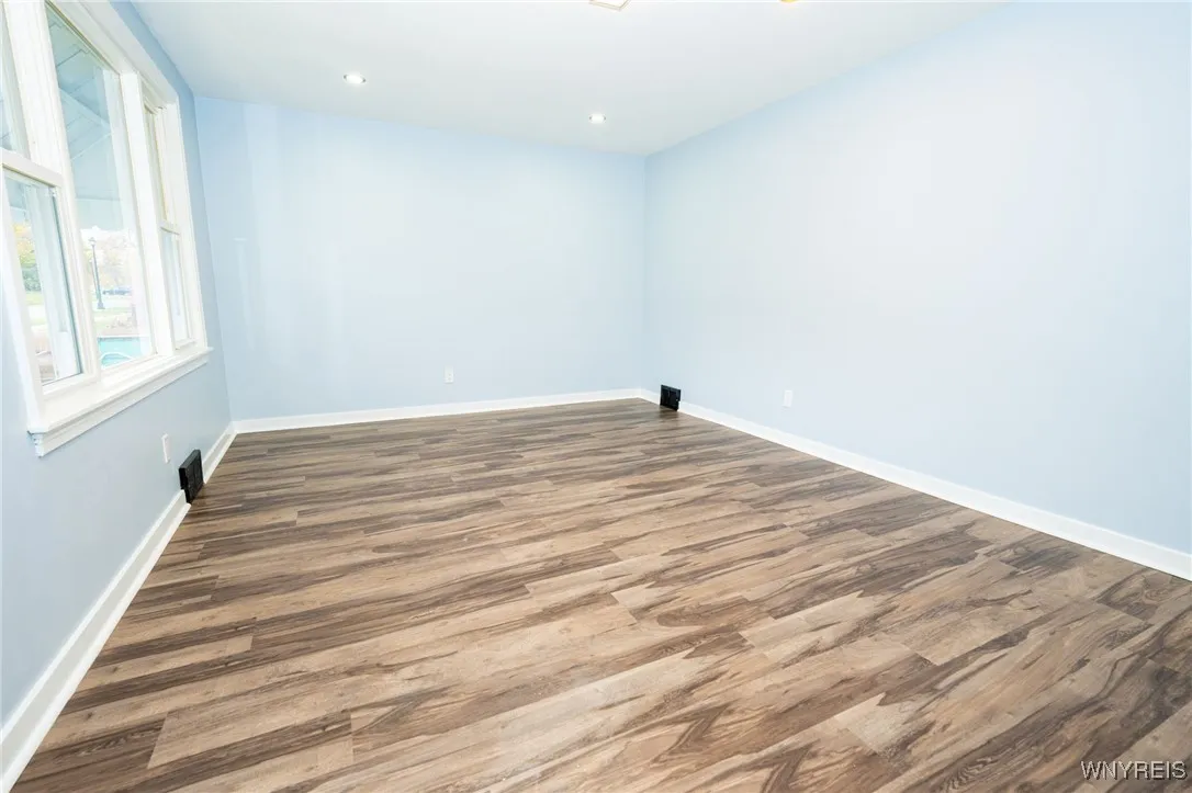 42 Carol Drive, Cheektowaga, New York 14215, Cheektowaga, New York 14215, 3 Bedrooms Bedrooms, 6 Rooms Rooms,1 BathroomBathrooms,Residential,For Sale,42 Carol Drive, Cheektowaga, New York 14215,0,B1649453