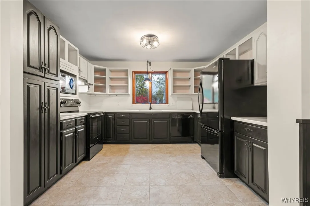 6 Garfield Avenue, Batavia City, New York 14020, Batavia City, New York 14020, 2 Bedrooms Bedrooms, 6 Rooms Rooms,3 BathroomsBathrooms,Residential,For Sale,6 Garfield Avenue, Batavia City, New York 14020,0,B1649075