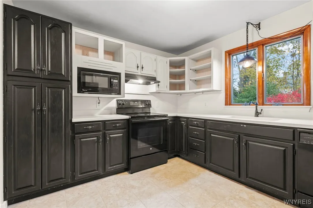 6 Garfield Avenue, Batavia City, New York 14020, Batavia City, New York 14020, 2 Bedrooms Bedrooms, 6 Rooms Rooms,3 BathroomsBathrooms,Residential,For Sale,6 Garfield Avenue, Batavia City, New York 14020,0,B1649075