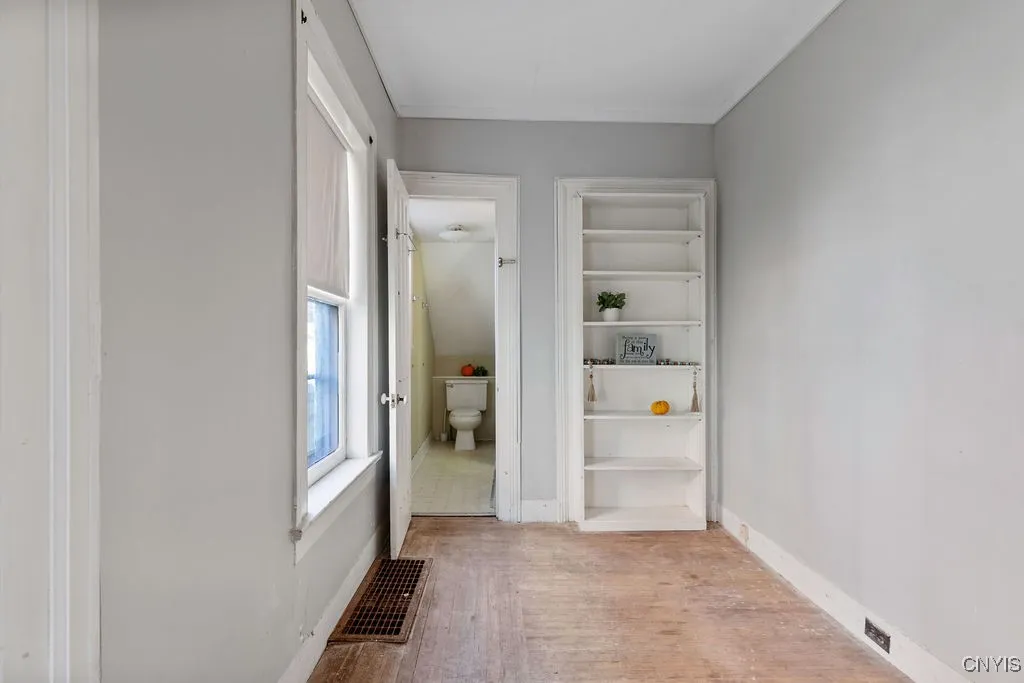 148 West 7th Street, Oswego, New York 13126, Oswego, New York 13126, 6 Bedrooms Bedrooms, 11 Rooms Rooms,2 BathroomsBathrooms,Residential,For Sale,148 West 7th Street, Oswego, New York 13126,0,S1648769