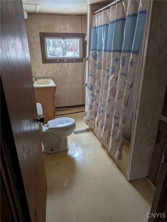 1070 Lynch Road, Van Buren, New York 13027, Van Buren, New York 13027, 3 Bedrooms Bedrooms, 7 Rooms Rooms,1 BathroomBathrooms,Residential,For Sale,1070 Lynch Road, Van Buren, New York 13027,0,S1649167