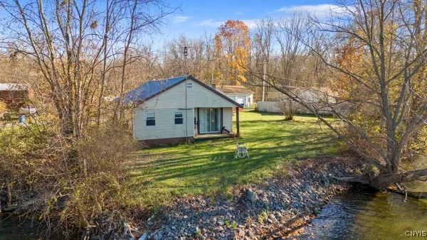 1070 Lynch Road, Van Buren, New York 13027, Van Buren, New York 13027, 3 Bedrooms Bedrooms, 7 Rooms Rooms,1 BathroomBathrooms,Residential,For Sale,1070 Lynch Road, Van Buren, New York 13027,0,S1649167