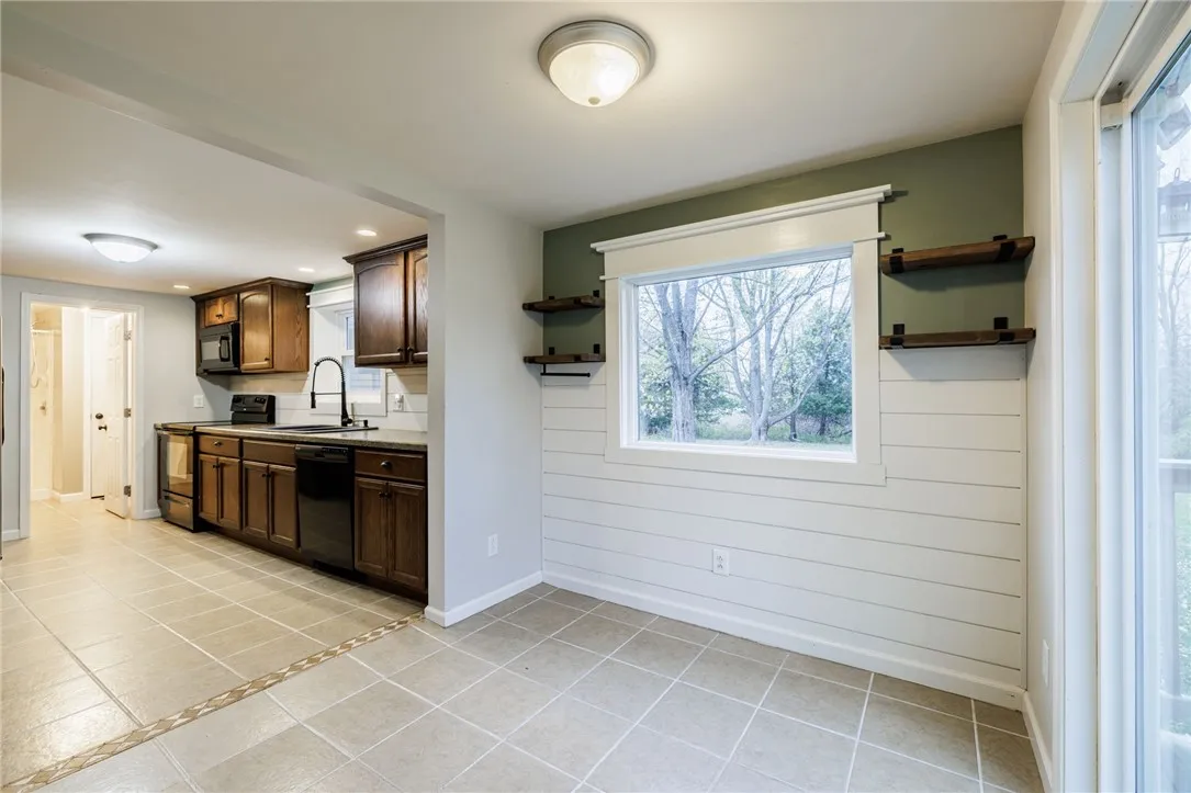 2962 Colby Street, Sweden, New York 14420, Sweden, New York 14420, 4 Bedrooms Bedrooms, 9 Rooms Rooms,2 BathroomsBathrooms,Residential,For Sale,2962 Colby Street, Sweden, New York 14420,0,R1649445