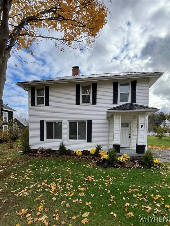 5 Center Street, Hanover, New York 14062, Hanover, New York 14062, 4 Bedrooms Bedrooms, 10 Rooms Rooms,1 BathroomBathrooms,Residential,For Sale,5 Center Street, Hanover, New York 14062,0,B1649369