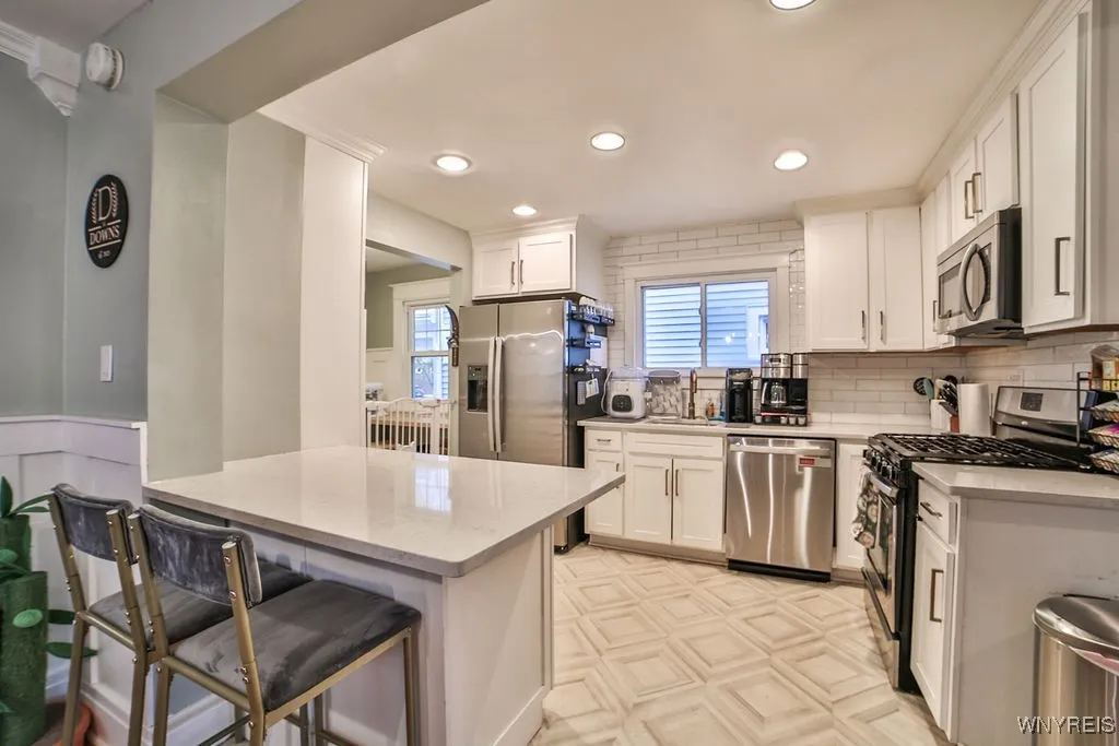 127 Stillwell Avenue, Tonawanda, New York 14217, Tonawanda, New York 14217, 4 Bedrooms Bedrooms, 9 Rooms Rooms,2 BathroomsBathrooms,Residential,For Sale,127 Stillwell Avenue, Tonawanda, New York 14217,0,B1649614