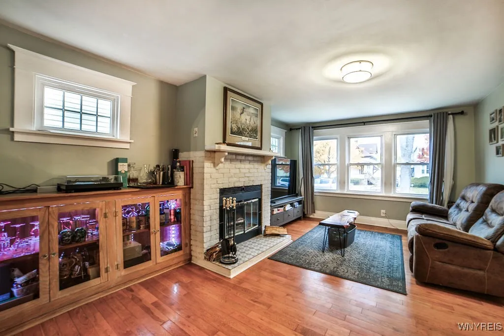 127 Stillwell Avenue, Tonawanda, New York 14217, Tonawanda, New York 14217, 4 Bedrooms Bedrooms, 9 Rooms Rooms,2 BathroomsBathrooms,Residential,For Sale,127 Stillwell Avenue, Tonawanda, New York 14217,0,B1649614