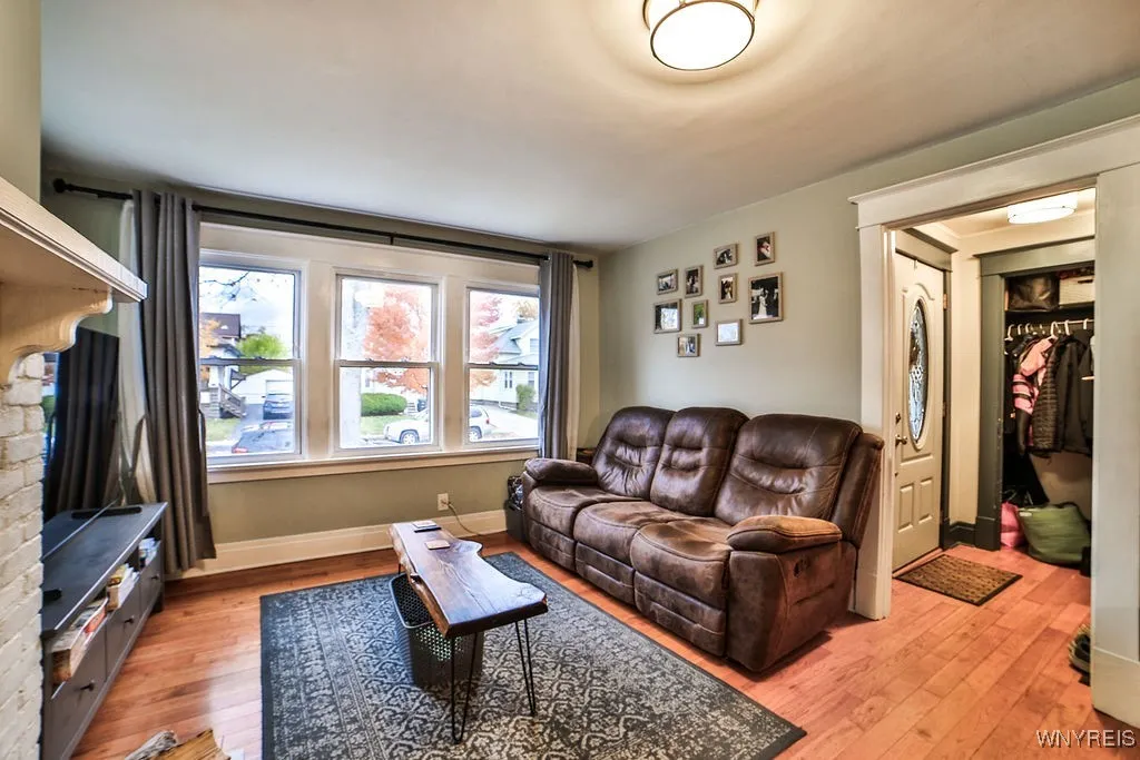 127 Stillwell Avenue, Tonawanda, New York 14217, Tonawanda, New York 14217, 4 Bedrooms Bedrooms, 9 Rooms Rooms,2 BathroomsBathrooms,Residential,For Sale,127 Stillwell Avenue, Tonawanda, New York 14217,0,B1649614
