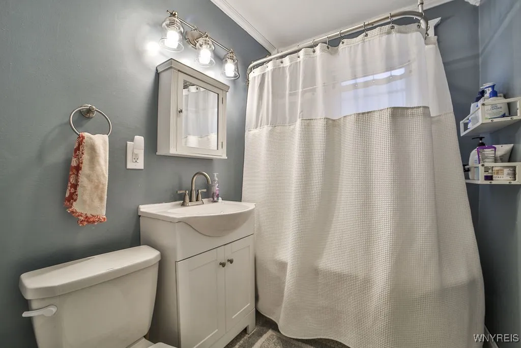 127 Stillwell Avenue, Tonawanda, New York 14217, Tonawanda, New York 14217, 4 Bedrooms Bedrooms, 9 Rooms Rooms,2 BathroomsBathrooms,Residential,For Sale,127 Stillwell Avenue, Tonawanda, New York 14217,0,B1649614