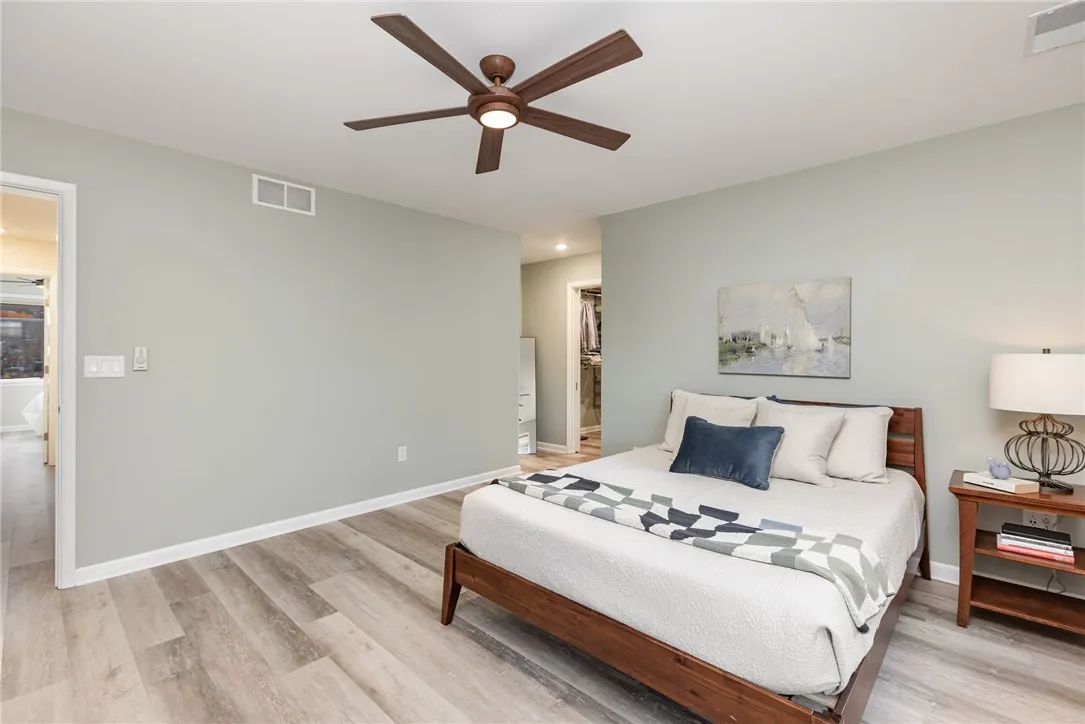 72 Charlotte Street, Rochester, New York 14607, Rochester, New York 14607, 2 Bedrooms Bedrooms, 5 Rooms Rooms,2 BathroomsBathrooms,Residential,For Sale,72 Charlotte Street, Rochester, New York 14607,0,R1649084