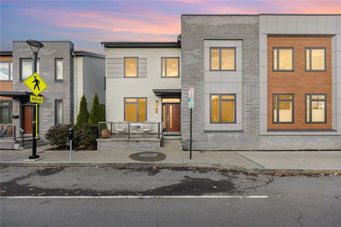 72 Charlotte Street, Rochester, New York 14607, Rochester, New York 14607, 2 Bedrooms Bedrooms, 5 Rooms Rooms,2 BathroomsBathrooms,Residential,For Sale,72 Charlotte Street, Rochester, New York 14607,0,R1649084