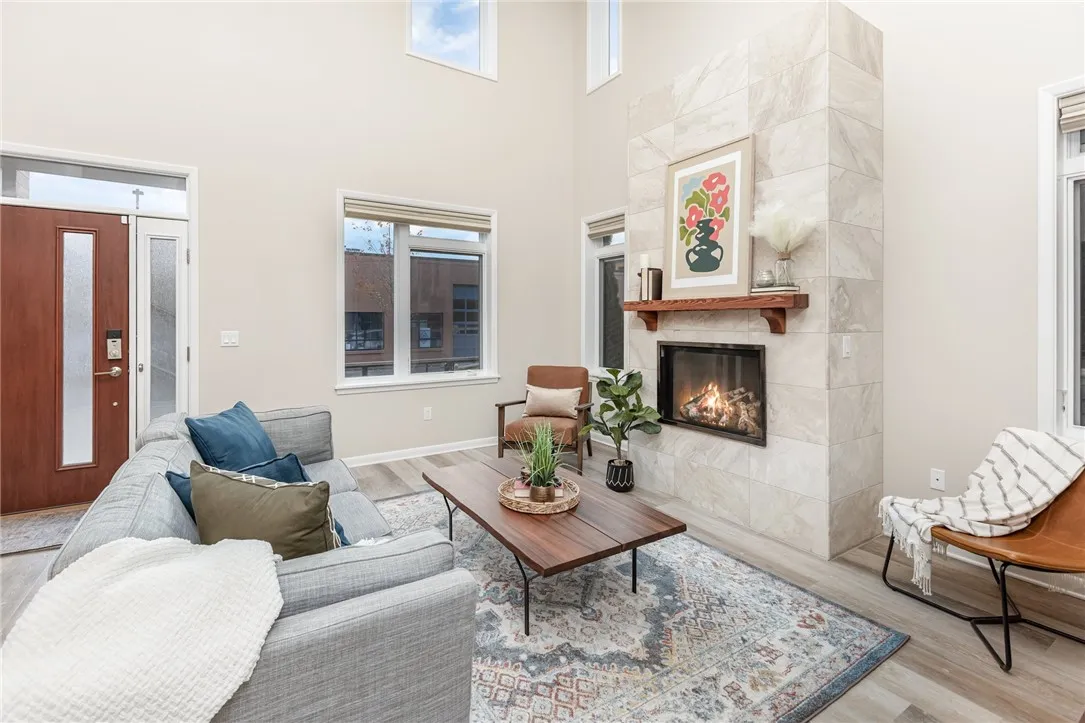 72 Charlotte Street, Rochester, New York 14607, Rochester, New York 14607, 2 Bedrooms Bedrooms, 5 Rooms Rooms,2 BathroomsBathrooms,Residential,For Sale,72 Charlotte Street, Rochester, New York 14607,0,R1649472