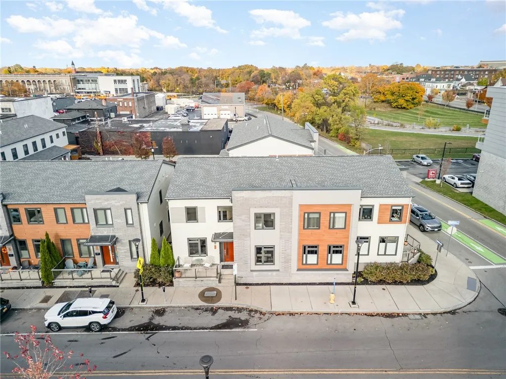 72 Charlotte Street, Rochester, New York 14607, Rochester, New York 14607, 2 Bedrooms Bedrooms, 5 Rooms Rooms,2 BathroomsBathrooms,Residential,For Sale,72 Charlotte Street, Rochester, New York 14607,0,R1649472