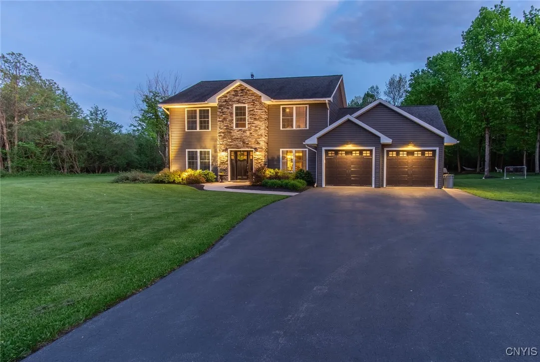 21408 Gillette Road, Watertown Town, New York 1360, Watertown Town, New York 13601, 4 Bedrooms Bedrooms, 11 Rooms Rooms,2 BathroomsBathrooms,Residential,For Sale,21408 Gillette Road, Watertown Town, New York 1360,0,S1649640