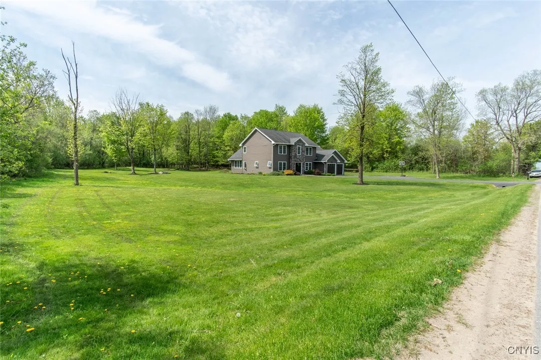 21408 Gillette Road, Watertown Town, New York 1360, Watertown Town, New York 13601, 4 Bedrooms Bedrooms, 11 Rooms Rooms,2 BathroomsBathrooms,Residential,For Sale,21408 Gillette Road, Watertown Town, New York 1360,0,S1649640