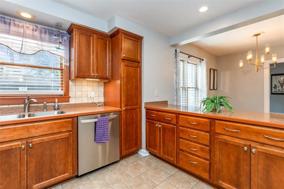 255 Versailles Road, Rochester, New York 14621, Rochester, New York 14621, 4 Bedrooms Bedrooms, 8 Rooms Rooms,1 BathroomBathrooms,Residential,For Sale,255 Versailles Road, Rochester, New York 14621,0,R1649033