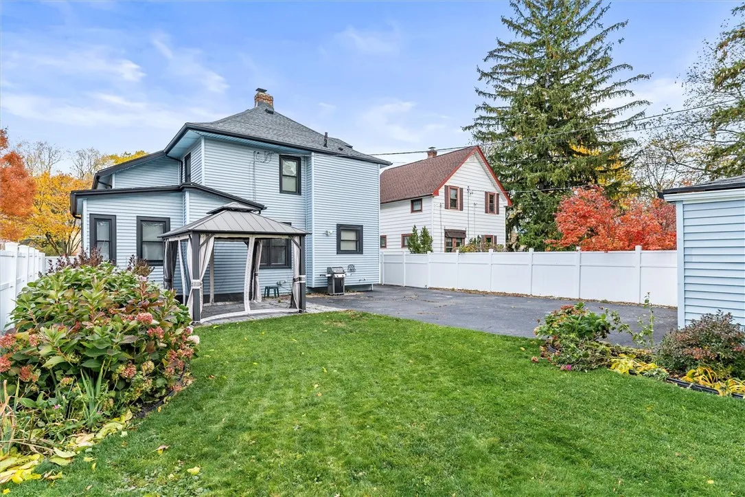 255 Versailles Road, Rochester, New York 14621, Rochester, New York 14621, 4 Bedrooms Bedrooms, 8 Rooms Rooms,1 BathroomBathrooms,Residential,For Sale,255 Versailles Road, Rochester, New York 14621,0,R1649033