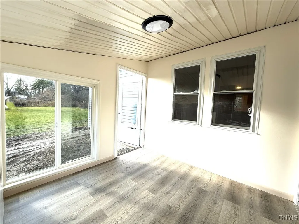 223 Rt-5 Highway, Elbridge, New York 13166, Elbridge, New York 13166, 3 Bedrooms Bedrooms, 6 Rooms Rooms,2 BathroomsBathrooms,Residential,For Sale,223 Rt-5 Highway, Elbridge, New York 13166,0,S1649633