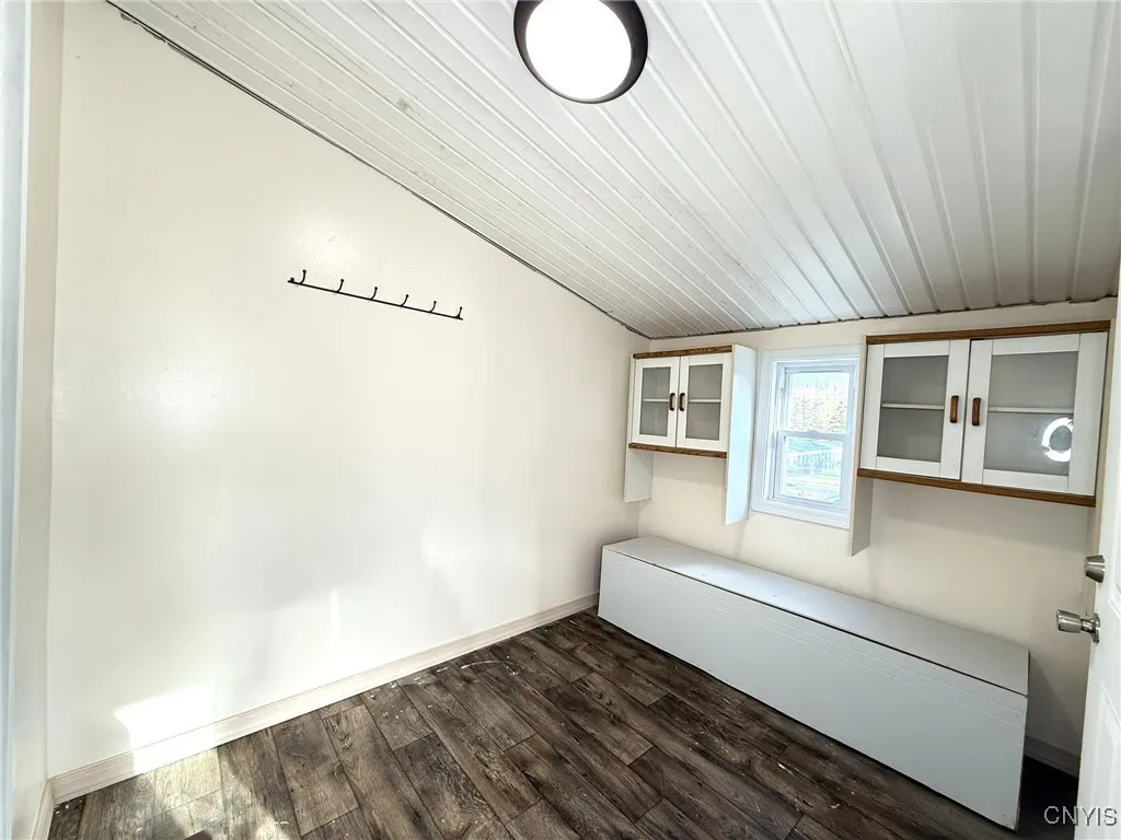 223 Rt-5 Highway, Elbridge, New York 13166, Elbridge, New York 13166, 3 Bedrooms Bedrooms, 6 Rooms Rooms,2 BathroomsBathrooms,Residential,For Sale,223 Rt-5 Highway, Elbridge, New York 13166,0,S1649633