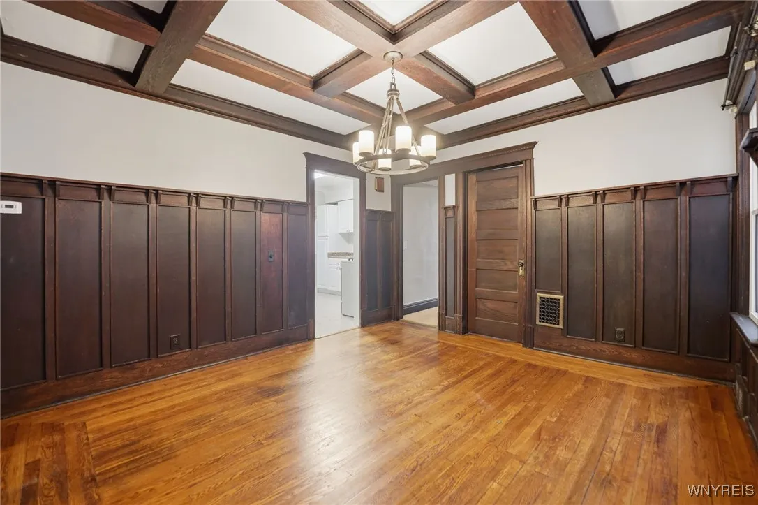 830 Potomac Ave (lw), Buffalo, New York 14209, Buffalo, New York 14209, 3 Bedrooms Bedrooms, 7 Rooms Rooms,1 BathroomBathrooms,Residential Lease,For Rent,830 Potomac Ave (lw), Buffalo, New York 14209,0,B1649164