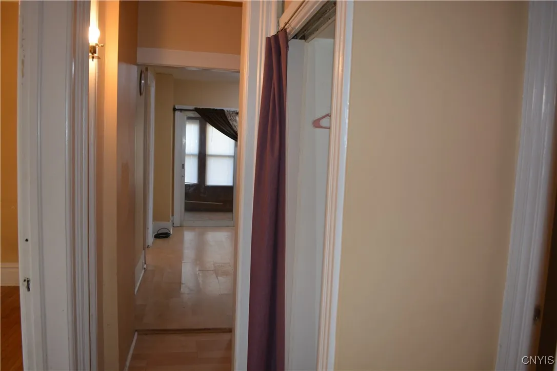 hallway from bedrooms to kitchen