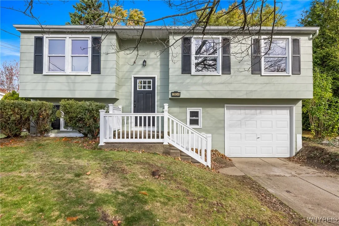 3934 Harvard Street, Hamburg, New York 14075, Hamburg, New York 14075, 3 Bedrooms Bedrooms, 7 Rooms Rooms,2 BathroomsBathrooms,Residential,For Sale,3934 Harvard Street, Hamburg, New York 14075,0,B1649454